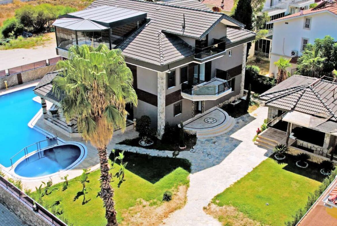 Exklusive Golfvilla in Antalya Belek-1