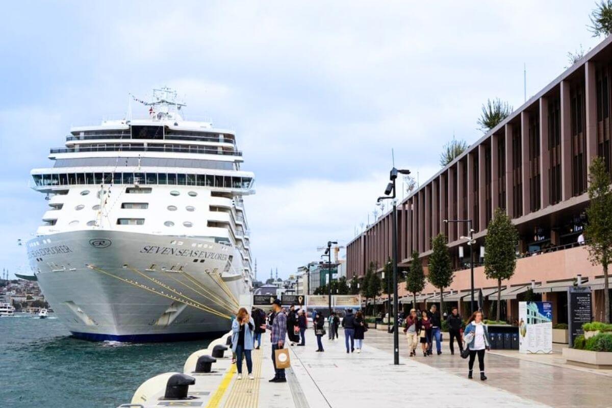 Galataport, a waterfront mega project, is redefining Istanbul’s luxury tourism and real estate investment potential.