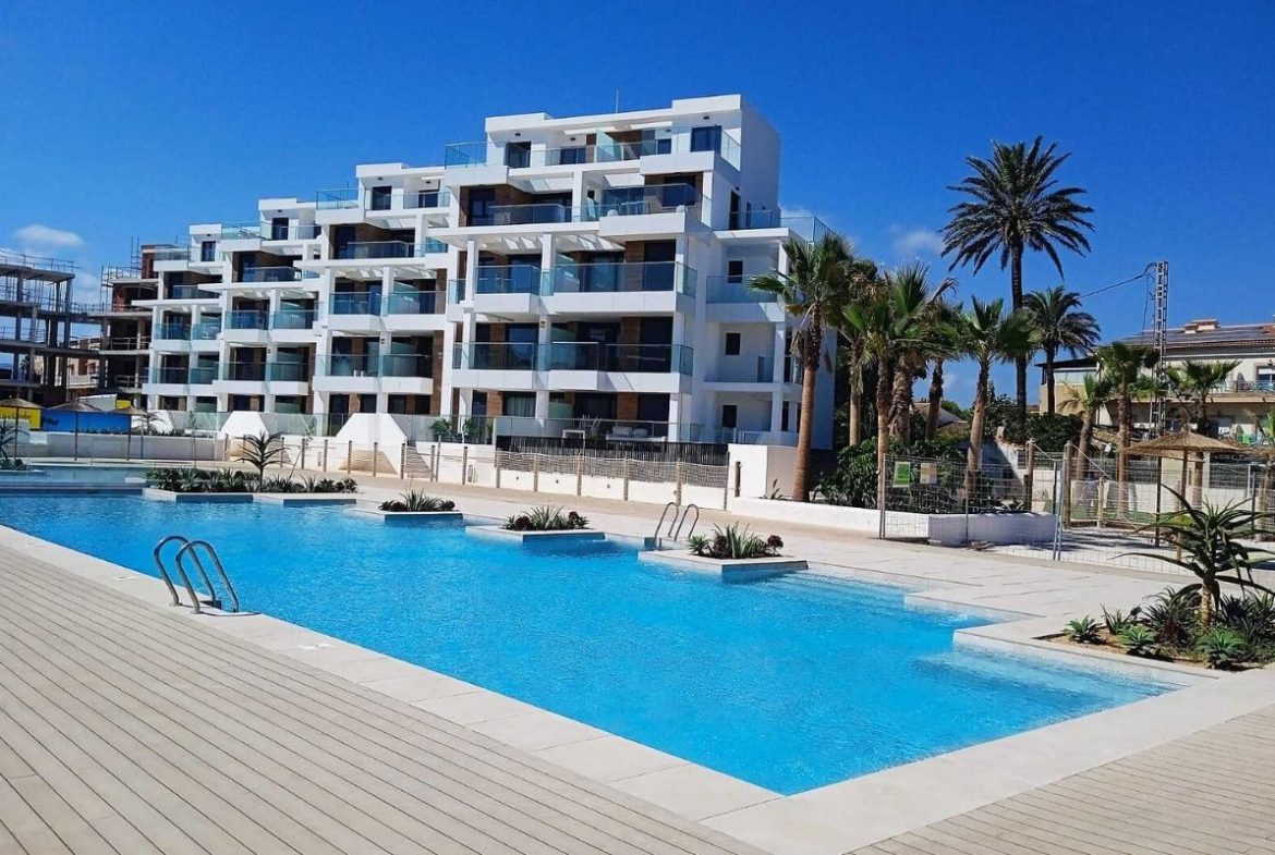 Beachfront Apartments in Denia Costa Blanca: Luxury Coastal Living-2