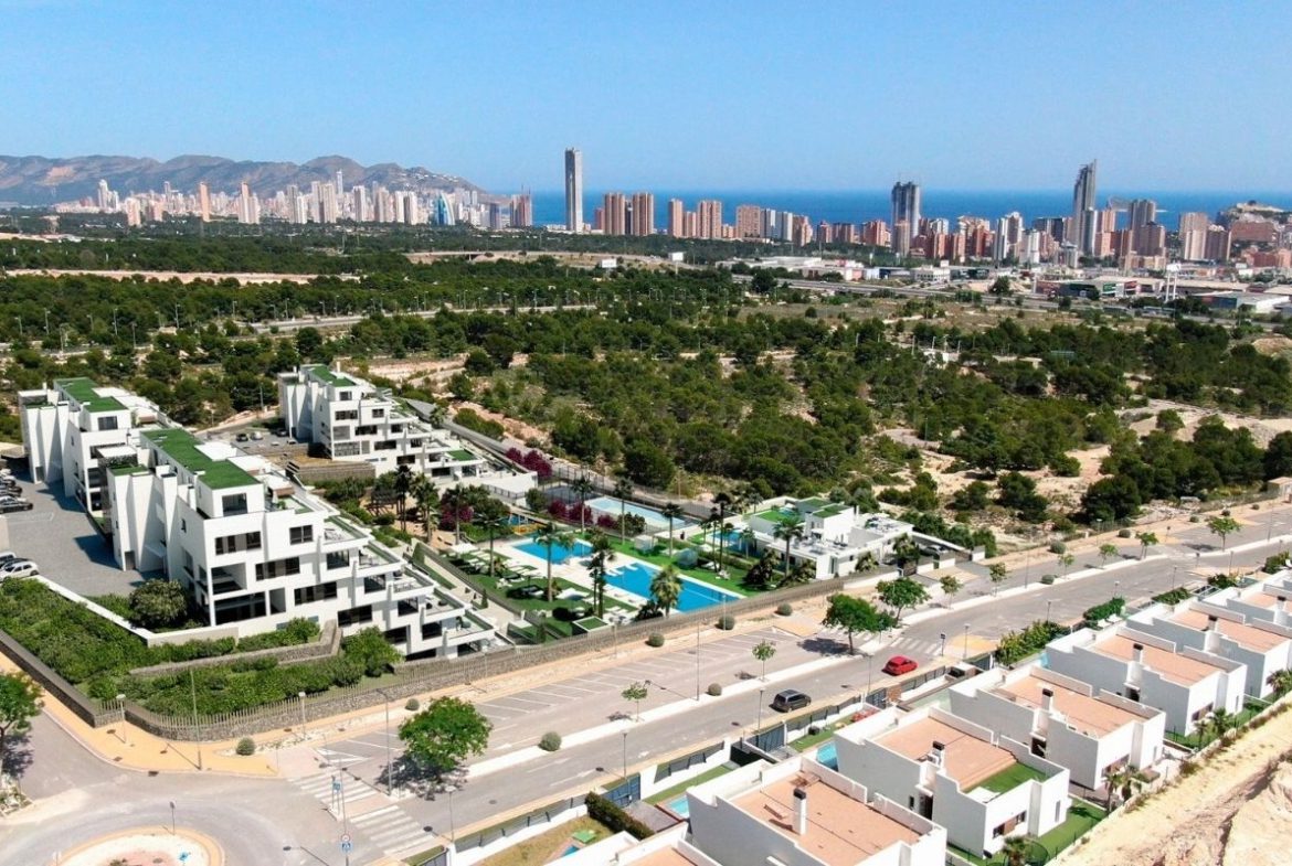 Panoramic Terrace Penthouses for Sale in Alicante-2