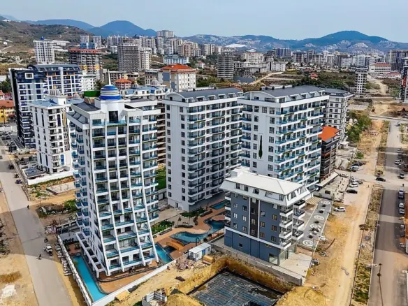 Sea View Apartments in a Complex with Rich Amenities in Alanya-1