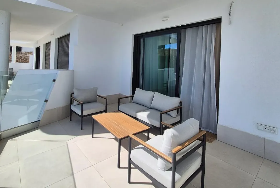 Stunning Apartment with a 25 m² Terrace in Fuengirola-2