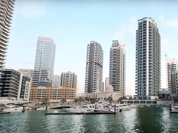 Condor Marina Star Residence in Dubai Marina presenting a modern residential tower close to the waterfront lifestyle