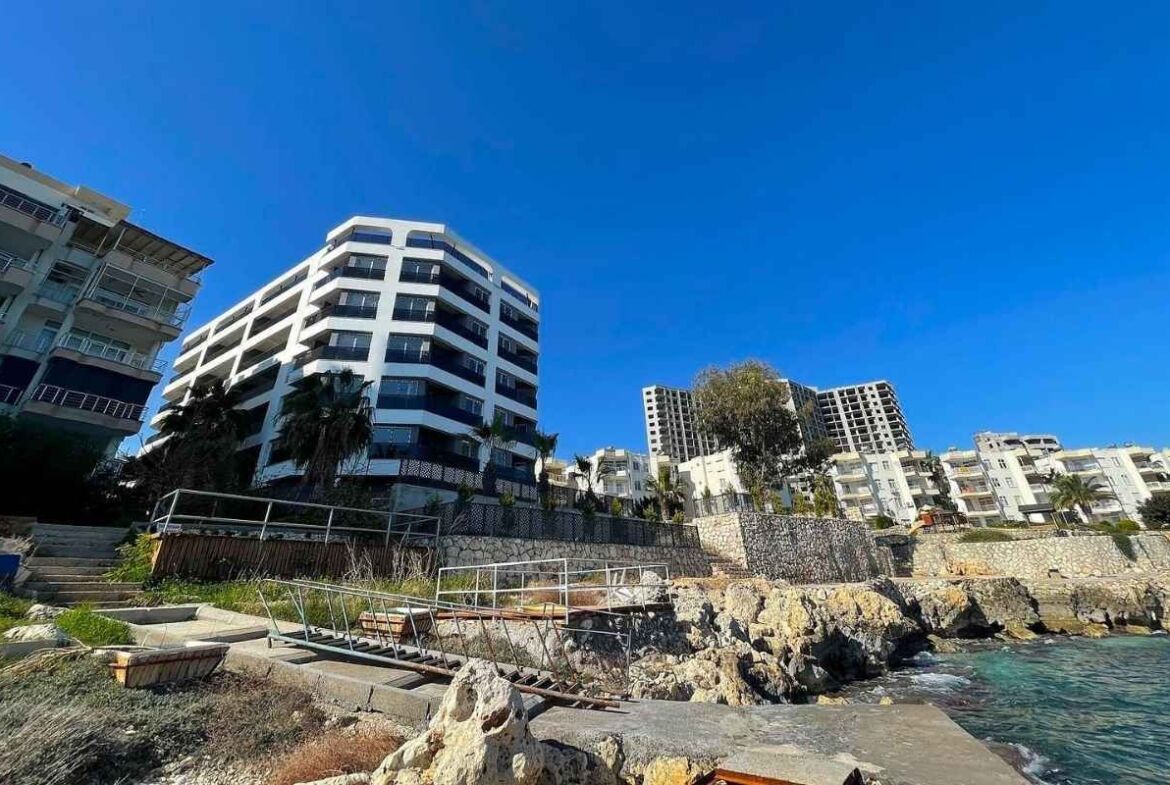 Seafront Apartments for Sale in Mersin-1