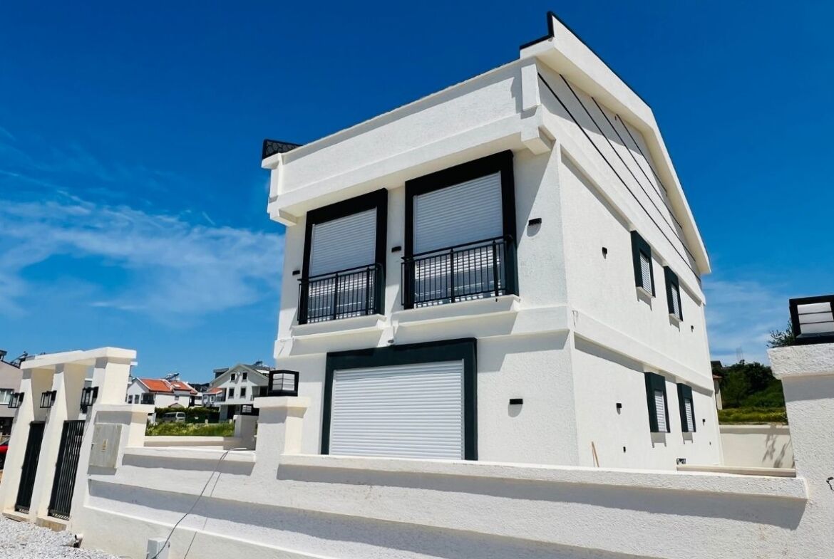 Didim Triplex Villa with Private Garden in Hisar-1