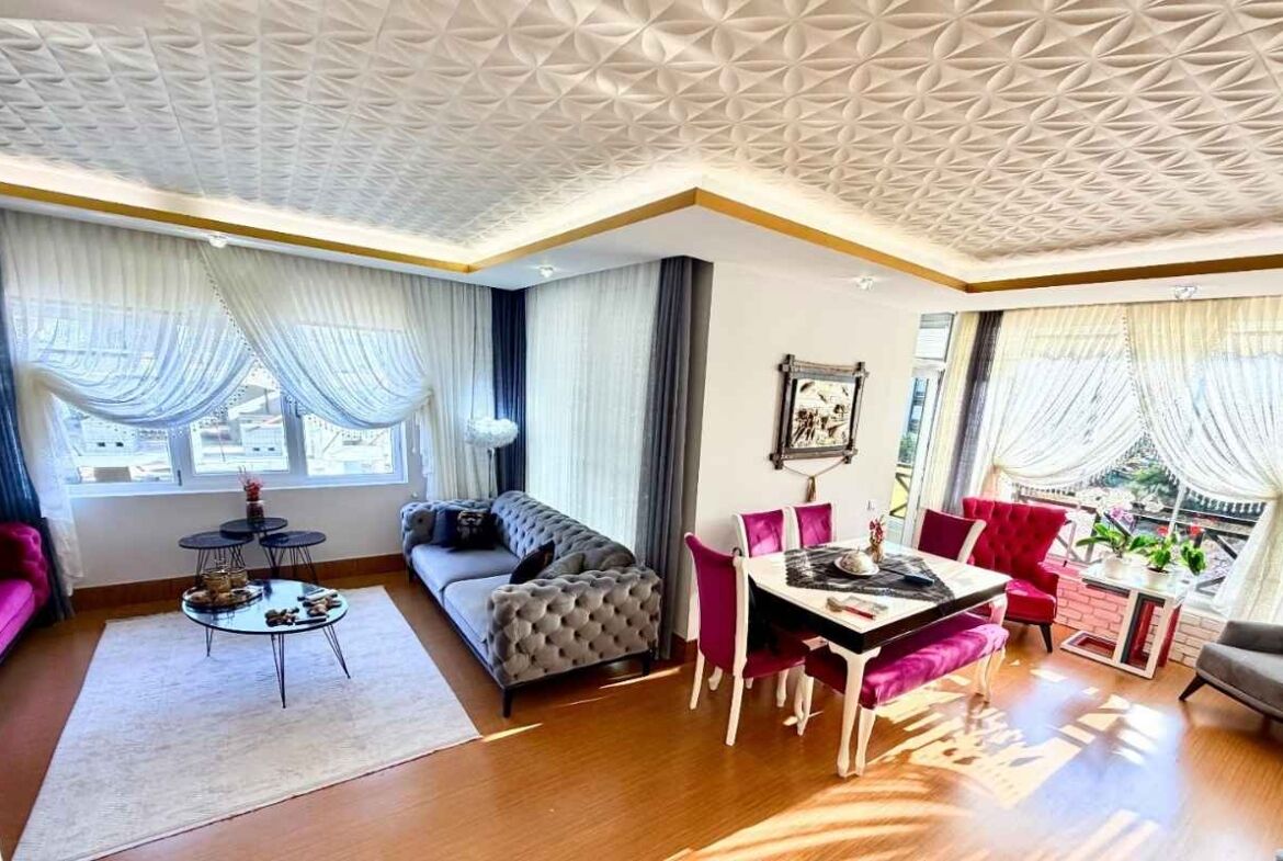 Uncali Duplex Apartment with Villa Style Privacy and Full Renovation-1